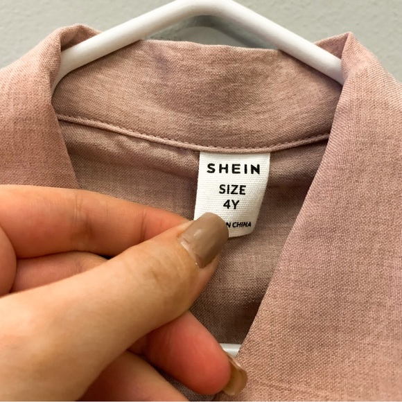 SHEIN • Short Sleeved Button Down Shirt - Picture 4 of 4